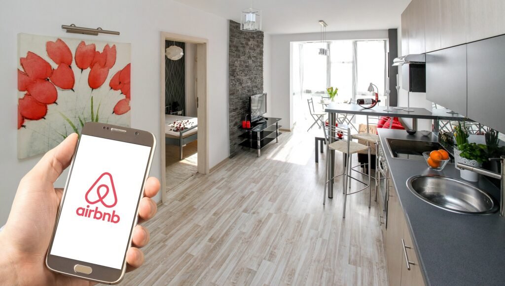 airbnb 3399753 1920 1024x580 1